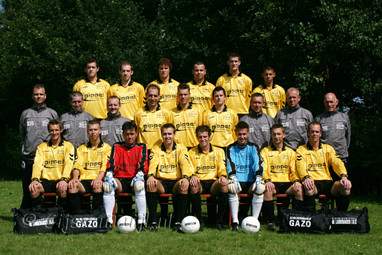 2007_08_26 Lo 1e elftal en sponsors