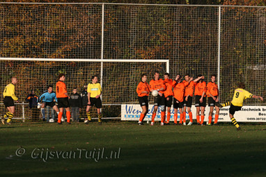 2007_11_17 Lo Sparta 30 - GVV63 1 - 0