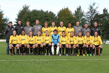 2010_09_25 Lo 2e Elftal foto