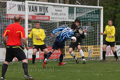 2011_04_16 Lo GVV'63 1 - Rijswijkse Boys 1 2 - 0