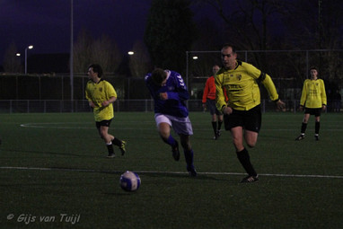 2012_01_14 Lo DSC 1 - GVV'63 1 verloren Vriendsch