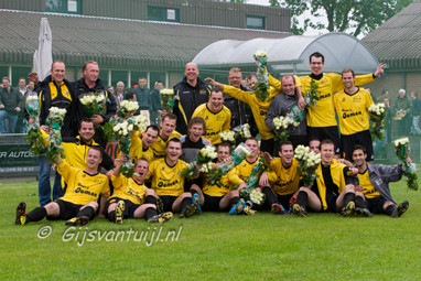 2014_05_29 Lo GVV'63 2 - Bavel 2 (nacomp.) 5-1 is Promotie