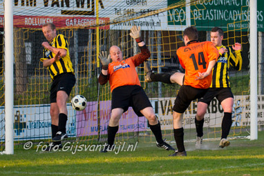 2015_04_23 Lo GVV'63 4 - SSC'55 4 0 - 1