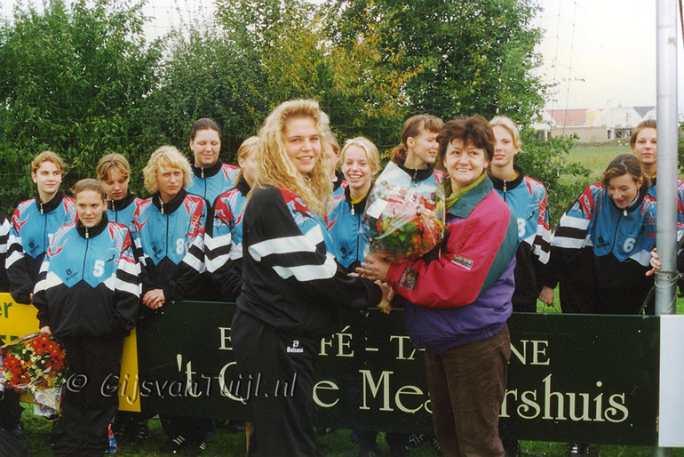 006 Dames Okt 1995