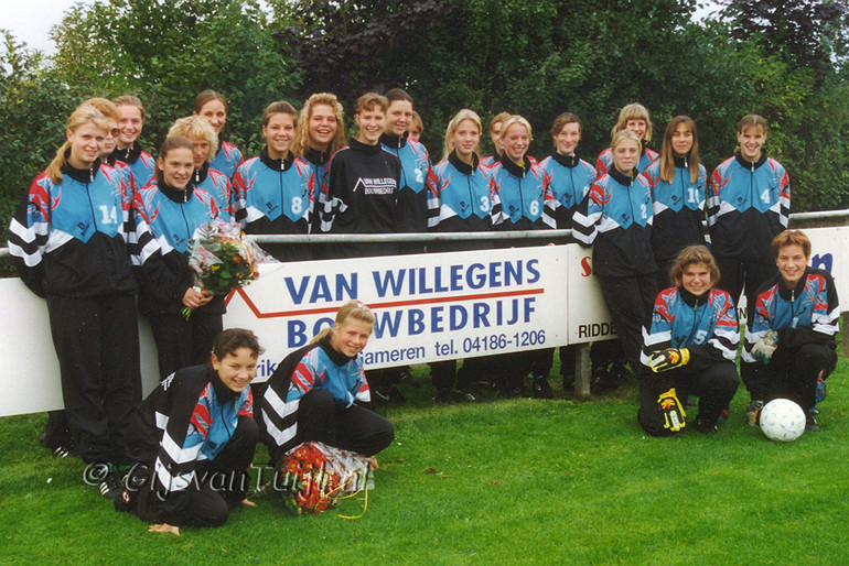 012 Dames Okt 1995