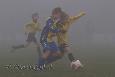 2012_11_24 Lo GVV'63 E1 - Kerkwijk E2 6-3 kampioen!