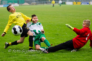 2015_10_17 Lo GVV'63 D1G - Woudrichem D1 2 - 2