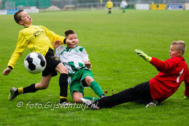 2015_10_17 Lo GVV'63 D1G - Woudrichem D1 2 - 2