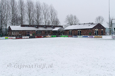 2012_12_07 Lo Groep foto's GVV63 in de sneeuw