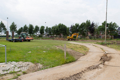 2013_06_26 Lo Aanleg kunstgrasveld bij GVV'63
