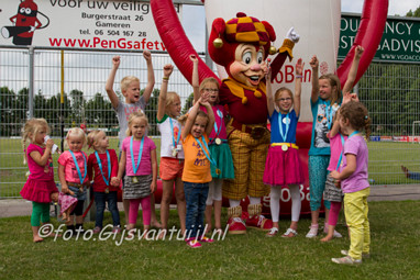 2014_06_21 Lo Villa Pardoes jeugd en huldiging GVV'63