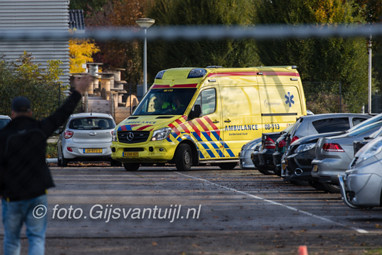 2016_10_29 Lo Ziekenauto bij GVV63