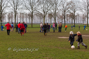 2013_12_14 Lo Kerkwijk F1 - Moeders F1 8 - 5