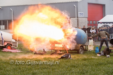 2016_12_31 Lo Carbid schieten Kerkwijk