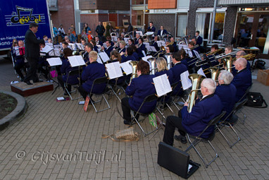 2013_04_29 Lo Oranje wk lampionnen optocht Gameren