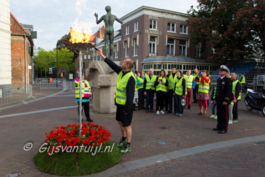 2014_05_05 Lo Bevrijdingsvuurestafette naar Gameren