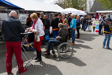 2013_04_30 Lo Oranje wk Braderie te Gameren