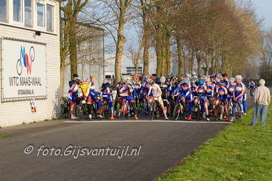 2015_04_08 Lo WTC MaasWaal Zomeravond Comp