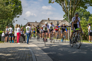 2019_07_06 DEEL 3 Ride for Gijs Doorkomst bij Gijs