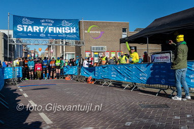 2018_02_25 Start Two River Marath Zaltb