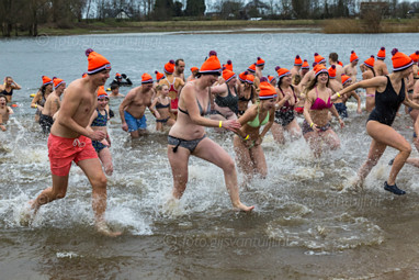 2025_01_01 Nieuwjaarsduik Bommelerw 2025