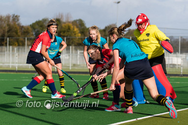 2017_10_29 MHC Bomm D1 - HCOB Overb D1 2-4